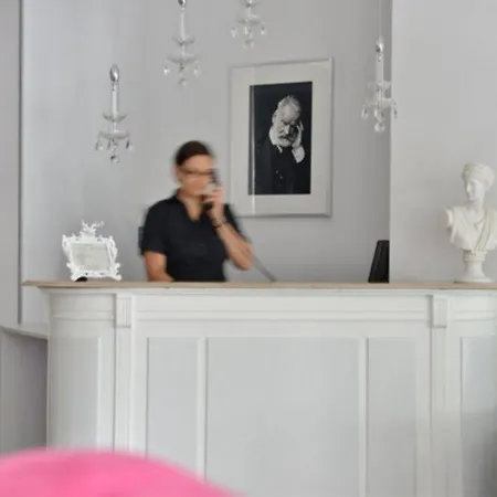 La Victor Hugo Hotel