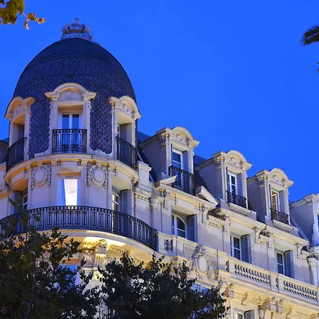 La Victor Hugo Hotel 3*